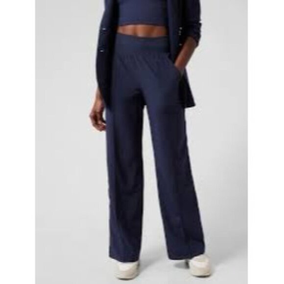 Athleta Nolita Navy Blue High Rise Elastic Waist Wide Leg Pants Size 8 Tall - Picture 1 of 14